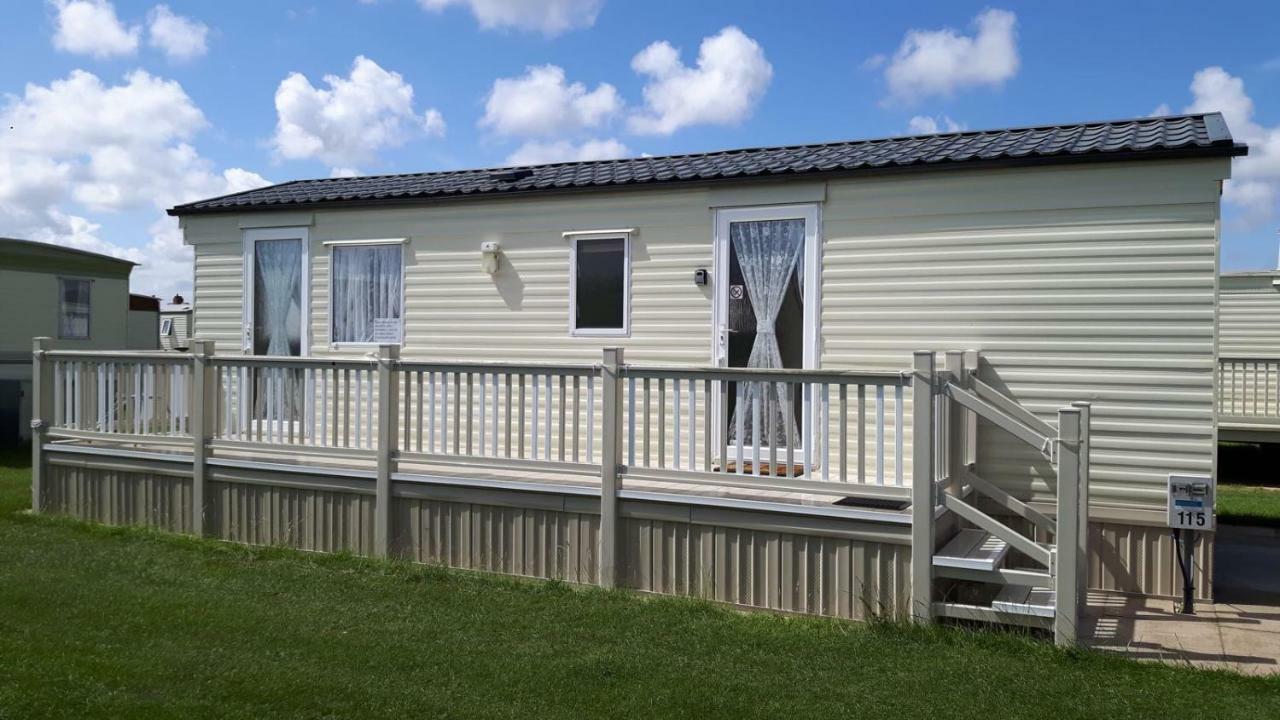 6 Berth Silver Beach Oasis Large Veranda Ingoldmells Exterior photo