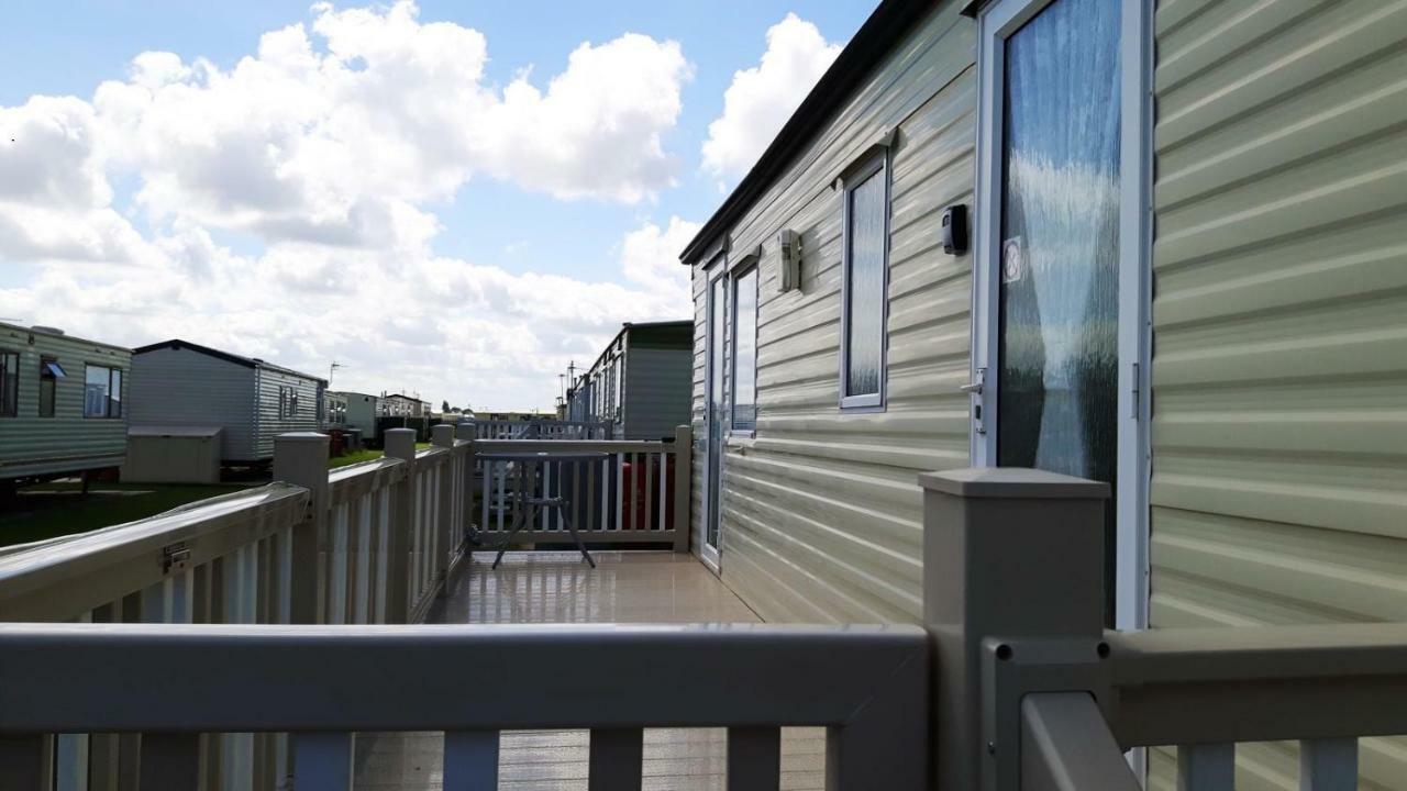 6 Berth Silver Beach Oasis Large Veranda Ingoldmells Exterior photo