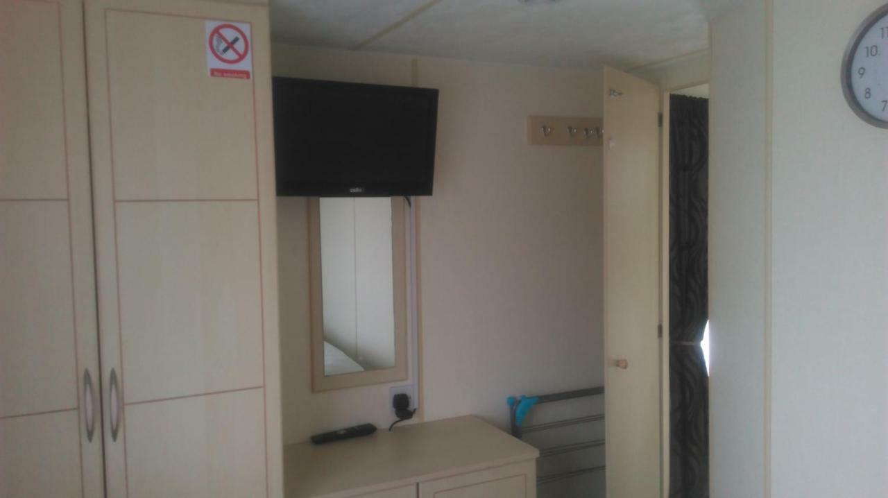 6 Berth Silver Beach Oasis Large Veranda Ingoldmells Exterior photo